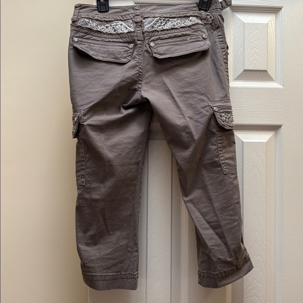 Miss Me Capri Y2K Lowrise cargo with lace, rhinestones and Pickets. EUC size 26 - Picture 3 of 14